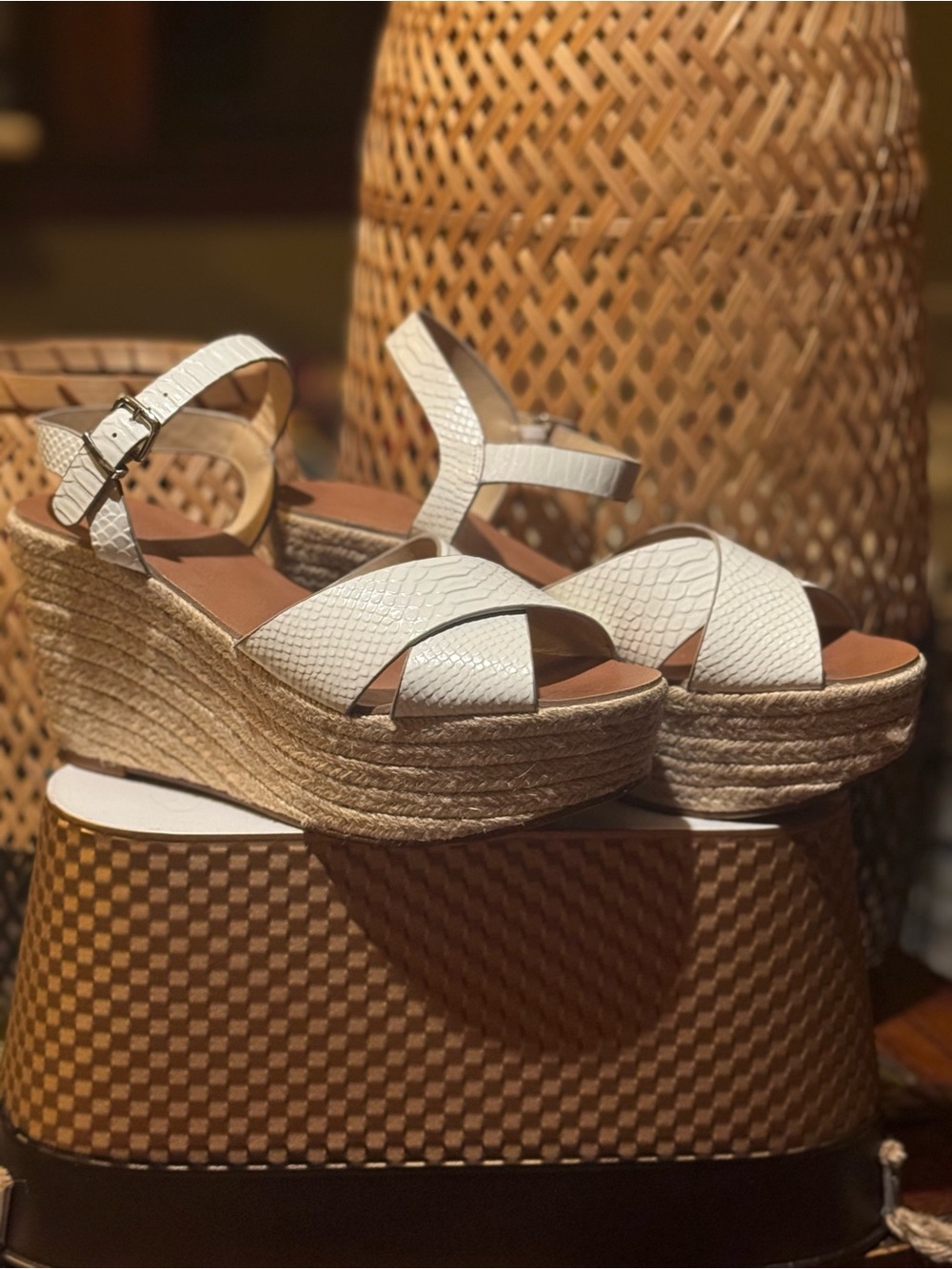 Chinese Laundry White Espadrille Platform Wedge Sandals 9.5